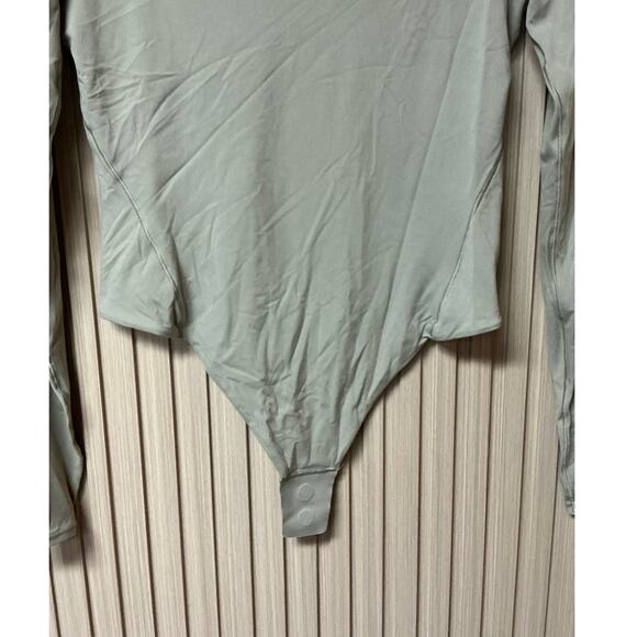 Lululemon Wundermost Nulu Square-Neck Long Sleeve Bodysuit Women’s M - Picture 3 of 9